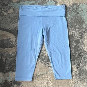 PINK Victoria's Secret Light Blue Cropped Leggings